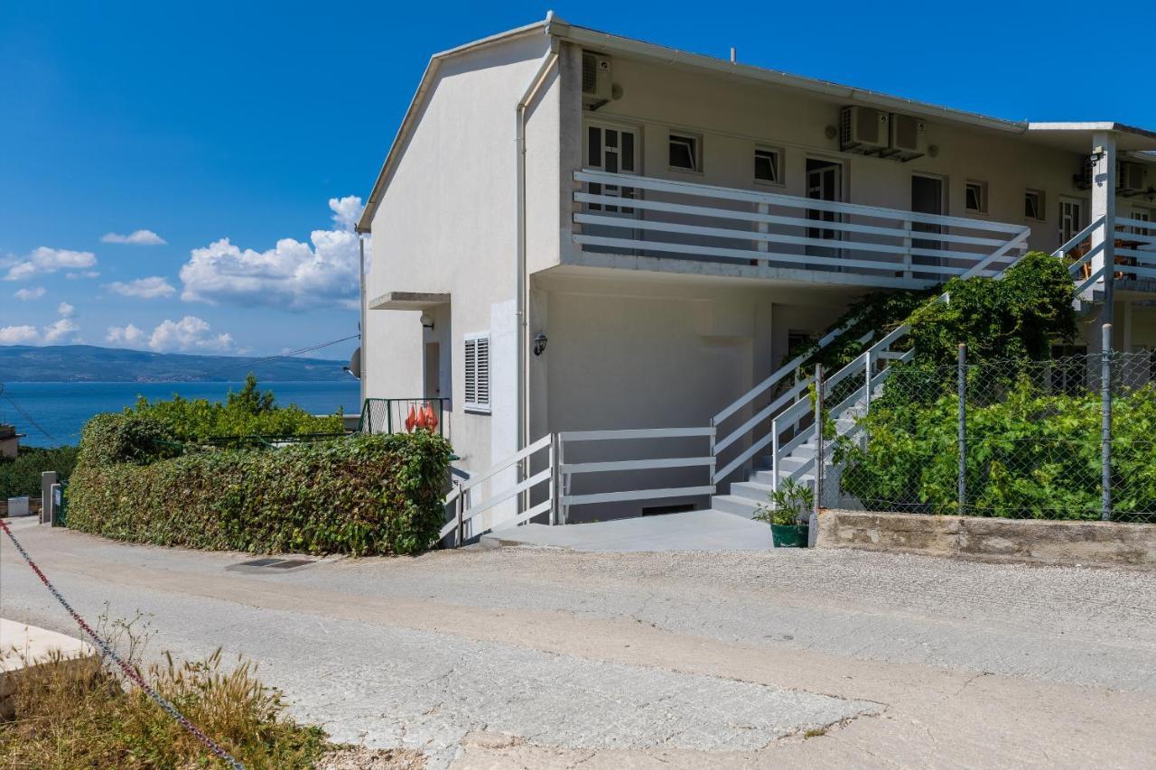 Apartments By The Sea Duce, Omis - 13694 Экстерьер фото